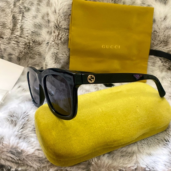 GUCCI SUNGLASSES FULL INCLUSION - Picture 6 of 13